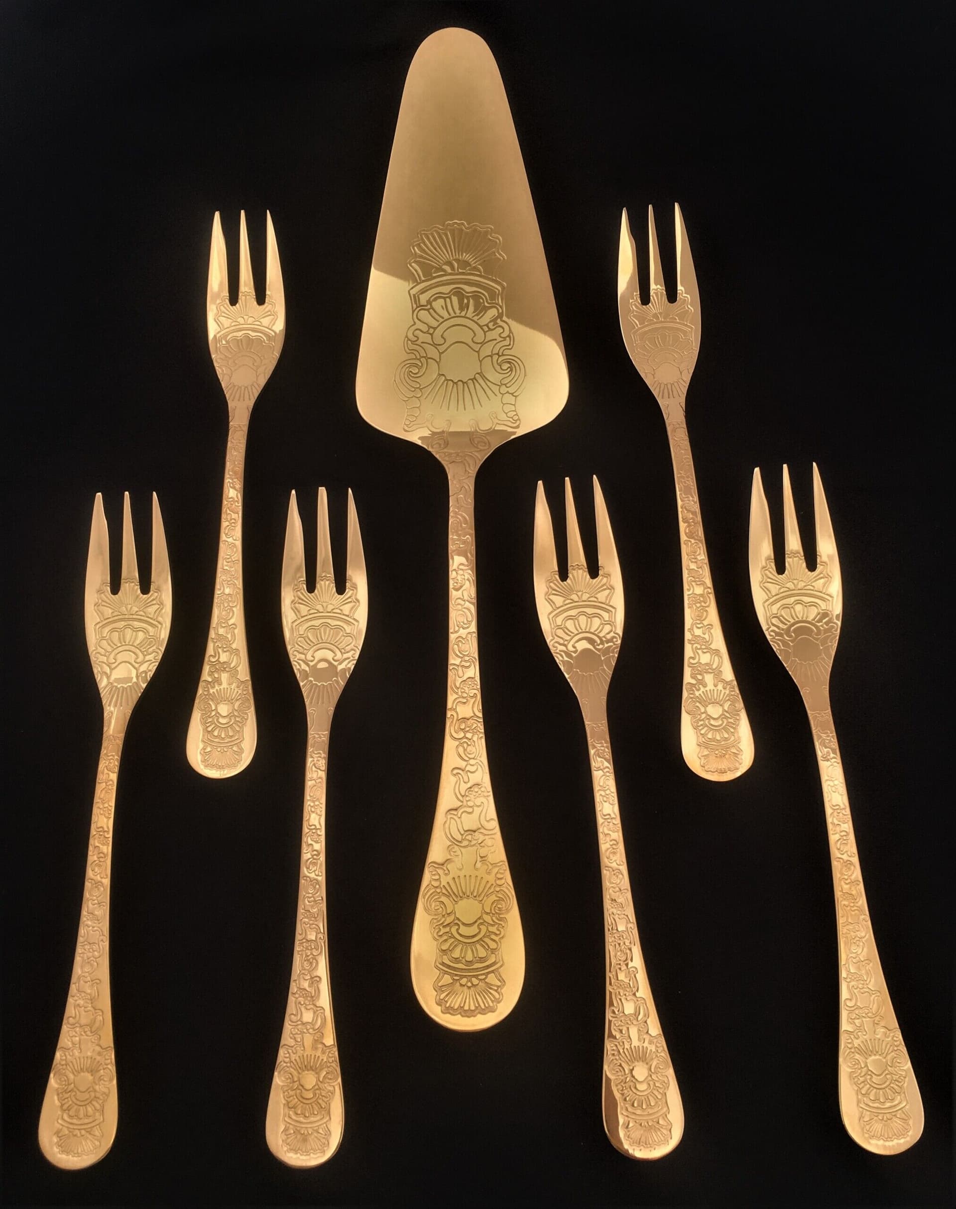 HERDMAR  Прибори за торта “SANTAMARTA“ – 7 части – позлатени