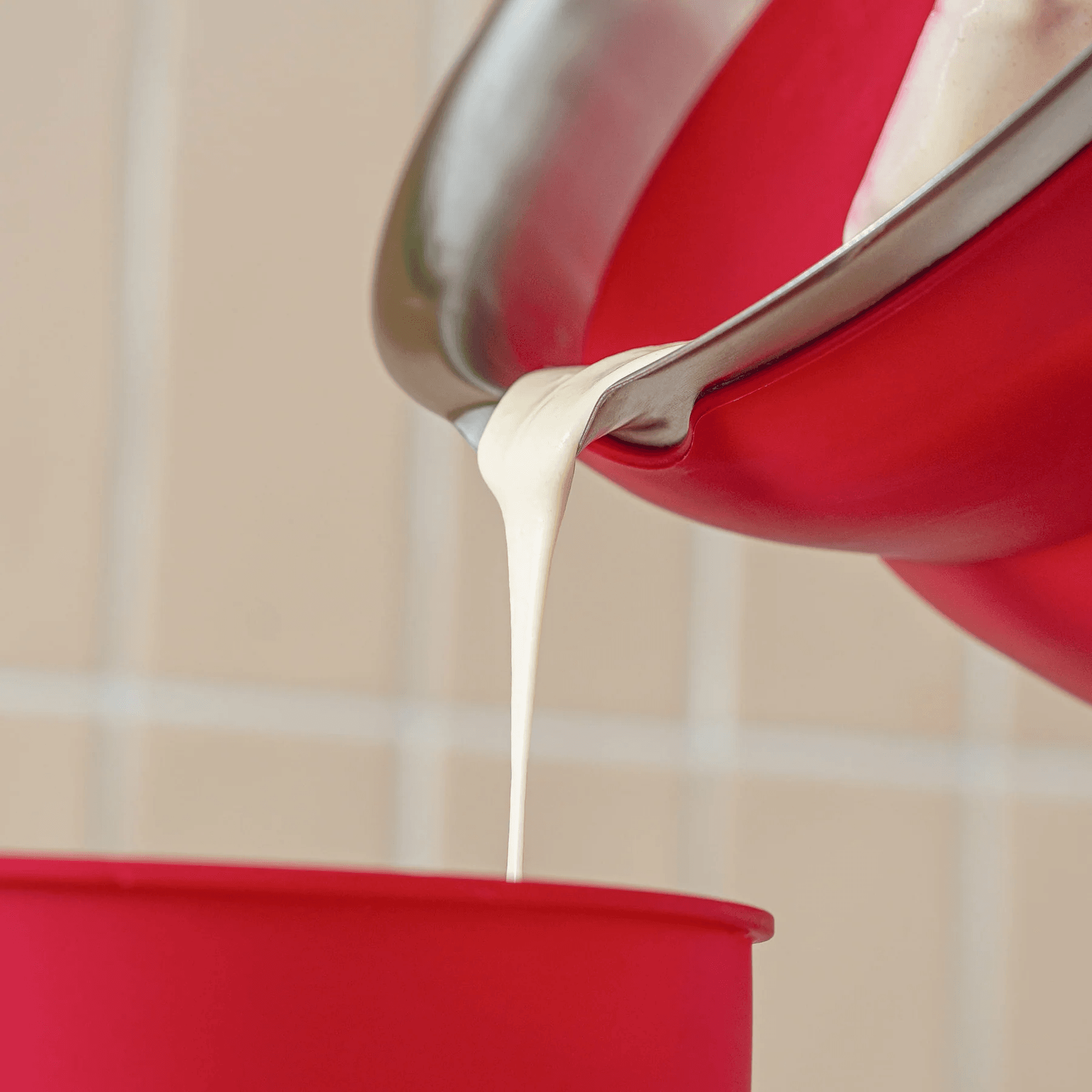 COOX Сгъваема купа с дръжка за миксиране и разбиване – 2 л. – червена