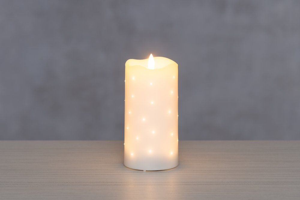 FINNLUMOR Восъчна LED свещ с 3D пламък - бяла - 15 см.