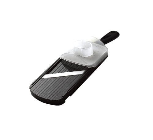 KYOCERA Универсално ренде с керамично острие- цвят черен