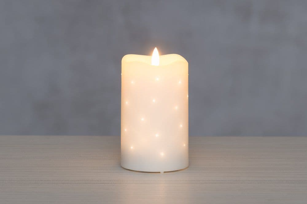 FINNLUMOR Восъчна LED свещ с 3D пламък - бяла - 13 см.