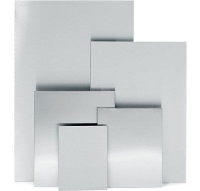 <p><span style="font-size: small;"><strong>BLOMUS Магнитно табло MURO</strong></span> <br /> • <strong>Височина:</strong> 90 см<br /> • <strong>Ширина:</strong> 60 см<br /> • <strong>Материал:</strong> матирана неръждаема стомана<br /> •<strong> Производител:</strong> BLOMUS, Германия</p><br />Марка: BLOMUS <br />Модел: BLOMUS 66743<br />Доставка: 2-4 работни дни<br />Гаранция: 2 години