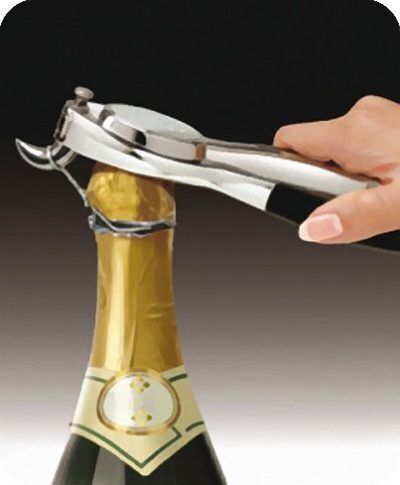 <p><strong><strong>Vin Bouquet </strong>Отварачка за шампанско<br /></strong><strong>• Размери на опаковката:</strong> 16.6 x 4.6 x 4 см.<br /><strong>• Тегло:</strong> 0,165 кг.<br /><strong>Производител:</strong> <strong>Vin Bouquet, Испания</strong></p><br />Марка: Vin Bouquet <br />Модел: VB FID 020<br />Доставка: 2-4 работни дни<br />Гаранция: 2 години