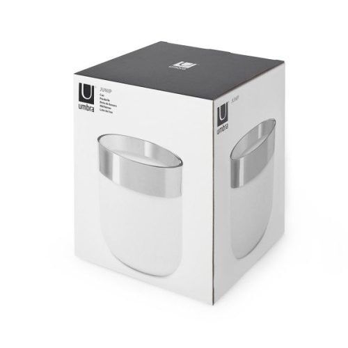 <p><span style="font-size: small;"><strong>UMBRA Кош за баня “JUNIP“ </strong></span>“<strong> - 3 литра</strong><br /><span style="font-size: small;"><strong>• </strong></span><strong>Цвят:</strong> бял / хром<br />• <strong>Размер: </strong>Ø 21,9 х 26,3 cm<br />• <strong>Материал:</strong> смола, неръждаема стомана<br /><strong>Производител: UMBRA / Канада<br /></strong><em><strong>DESIGN: GENSLER</strong></em></p><br />Марка: Umbra HK Limited <br />Модел: UMBRA 1009275-153<br />Доставка: 2-4 работни дни<br />Гаранция: 2 години