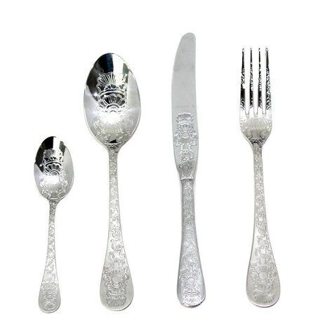 <p><span style="font-size: small;"><strong>Комплект прибори за хранене Herdmar SANTAMARTA за 6 човека от 24 части </strong></span><br />• Изработени от неръждаема стомана 18 /10<br />• Подходящи за почистване в съдомиялна машина.<br /><br /><span style="text-decoration: underline;"><strong>Комплектът включва:<br /></strong></span><strong>• </strong>Нож за хранене: 6 бр.<br />• Вилица за хранене: 6 бр.<br />• Лъжица за хранене: 6 бр.<br />• Десертна лъжичка: 6 бр.<br /><br /><strong>Производител: HERDMAR / Португалия</strong></p><br />Марка: HERDMAR <br />Модел: Herdmar 174-3024-0117-150-0000<br />Доставка: 2-4 работни дни<br />Гаранция: 2 години