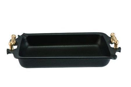 <p><span style="font-size: large;"><strong>Тава за печенр - 30 х 20см</strong></span>
<li><strong>Незалепващо покритие: <span style="color: #0000ff;">Titanium 2000 Plus Non-Stick®</span></strong>  <li><strong>Размери</strong>:30 х 20см  <li><strong>Височина: </strong>6 см  <li><strong>Дръжки:</strong> Месинг - издържат до 260°С  <li><strong>Производител: SKK, Германия</strong> <li><strong>Подходяща за:<br /></strong>
<p><strong>       <img src="{{media url="/_1.jpg"}}" alt="" width="200" /></strong><<br />Марка: SKK <br />Модел: SKK 867<br />Доставка: 2-4 работни дни<br />Гаранция: 2 години