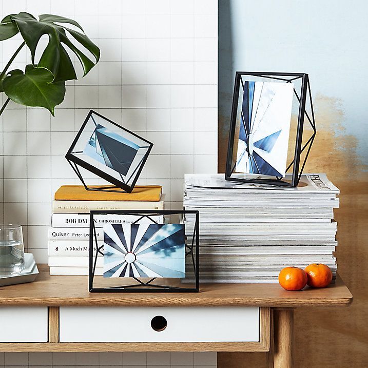 UMBRA Рамка за снимки “PRISMA“ – цвят черен – 20х25см