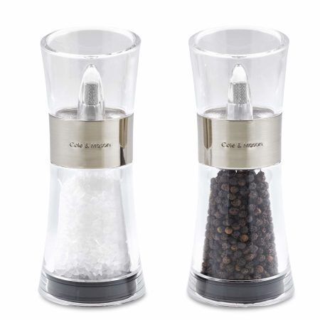 <p><span style="font-size: small;"><strong>COLE & MASON Мелничка за сол “FLIP“ - 15,4 см.</strong></span></p>
<p><strong>• <strong>Височина:</strong> 15,4 см.<br />• <strong>Материал:</strong> акрил, керамика<br />• <strong>Цвят:</strong> инокс<br /><strong>• Механизъм на мелницата: </strong>керамичен<strong><br /></strong><span style="color: #ff0000;">• <strong>Да не се мокри с вода!<br /></strong>• </span><strong><span style="color: #ff0000;">Не използвайте мелничката за различни от каменна сол продукти!!! </span><br /></strong><strong>Производител: Cole&Mason / Англия</strong></strong><br /><br /></p><br />Марка: COLE & MASON <br />Модел: Cole & Mason H 581720<br />Доставка: 2-4 работни дни<br />Гаранция: 2 години