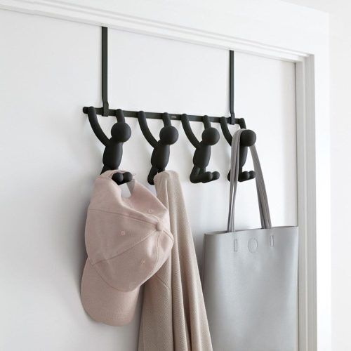 <p><span style="font-size: small;"><strong>UMBRA Закачалка за врата “BUDDY“ - четворна</strong></span><br /><span style="font-size: small;"><strong>• </strong></span><strong>Цвят: </strong>черен<br />•<strong> Закачане на врата или на стена (с включени елементи)</strong><br />• <strong>Размер:</strong> 47 x  11 х 32 cm<br />• <strong>Материал:</strong> метал, пластмаса<br /><strong>Производител: UMBRA / Канада<br /></strong><em><strong>DESIGN: ALAN WISNIEWSKI</strong></em></p><br />Марка: Umbra HK Limited <br />Модел: UMBRA 1012365-040<br />Доставка: 2-4 работни дни<br />Гаранция: 2 години