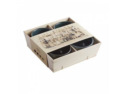 <br /><hr><br /><p><strong>EMILE HENRY Подаръчен сет от 4 броя керамични купички "OMBRE RAMEKIN SET" <br />• В комплекта: </strong>4 бр купички<br />• <strong>Ръчно изработени от 100% естествени материали<br />• Устойчиви на температури: </strong>- 20º С до + 270º С<strong><br />• Равномерно разпределение на топлината<br />• Задържат топлината на ястието по-дълго от обикновените съдове<br />• Висока устойчивост на надраскване <br /></strong>• <strong>Материал:  <span style="color: #ff0000;">HR® Ceramic (High Resistance) <span style="color: #000000;">/</span></span></strong><span style="color: #ff0000;"><span style="color: #000000;"> Високо устойчива керамика</span></span><strong><span style="color: #ff0000;"><span style="color: #000000;"> / </span><br /><span style="color: #000000;">• Без съдържание на олово, кадмий и никел</span><br /><span style="color: #000000;">• Размери:  </span></span></strong><span style="color: #ff0000;"><span style="color: #000000;">Ø 10,5 см </span></span><span style="color: #ff0000;"><span style="color: #000000;"> х 6 см (h)<br /></span></span><span style="color: #ff0000;"><span style="color: #000000;">• <strong>Вместимост:</strong> 0,250 литра</span><br /><span style="color: #000000;"><strong>• Тегло: </strong>0,19 кг</span><br /><span style="color: #000000;">• <strong>Цвят: </strong>четири нюанса синьо</span><br /><span style="color: #000000;">• <strong>Подходяща за: </strong>фурна / микровълнова фурна / фризер / съдомиялна машина</span><br /><strong><span style="color: #000000;">Производител: EMILE HENRY / Франция</span></strong></span></p><br />Марка: Emile Henry <br />Модел: EH 9710-SB<br />Доставка: 2-4 работни дни<br />Гаранция: 2 години
