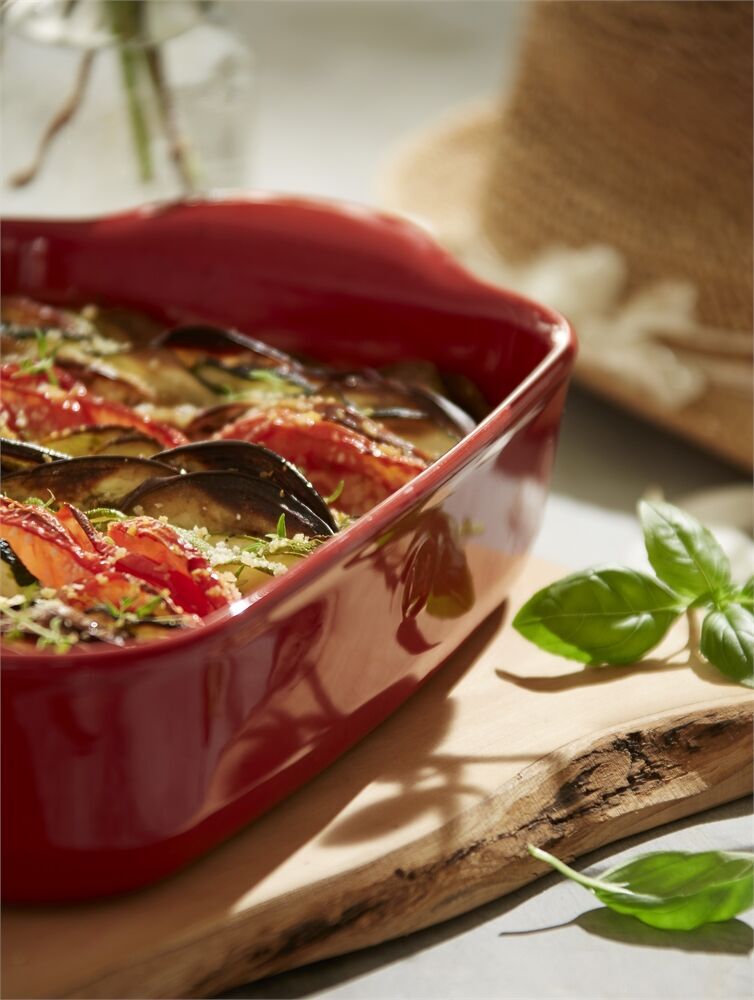 EMILE HENRY Керамична тава „INDIVIDUAL OVEN DISH“- 22х15см – цвят червен