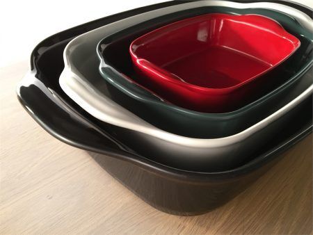 <p><strong>EMILE HENRY Керамична правоъгълна тава за печене "LARGE RECTANGULAR OVEN DISH"</strong><br />• <strong>Ръчно изработена от 100% естествени материали<br />• Устойчива на температури: </strong>- 20º С до + 270º С<strong><br />• Равномерно разпределение на топлината<br />• Задържа топлината на ястието по-дълго от обикновените съдове<br />• Висока устойчивост на надраскване <br /></strong>• <strong>Материал:  <span style="color: #ff0000;">HR® Ceramic (High Resistance) <span style="color: #000000;">/</span></span></strong><span style="color: #ff0000;"><span style="color: #000000;"> Високо устойчива керамика</span></span><strong><span style="color: #ff0000;"><span style="color: #000000;"> / </span><br />• <span style="color: #000000;">Без съдържание на олово, кадмий и никел</span><br /><span style="color: #000000;">• Външен размер вкл.дръжките: </span></span></strong><span style="color: #ff0000;"><span style="color: #000000;">22 х 14,5 х 5,5 см</span></span><span style="color: #ff0000;"><br /><strong><span style="color: #000000;">• Вътрешен размер: </span></strong><span style="color: #000000;">18 х 12,5 х 5 см<br /></span></span><span style="color: #ff0000;"><span style="color: #000000;">• <strong>Вместимост:</strong> 0,7 литра</span><br /><span style="color: #000000;"><strong>• Тегло: </strong>0,66 кг</span><br /><span style="color: #000000;">• <strong>Цвят: </strong>черен</span><br /><span style="color: #000000;">• <strong>Подходяща за: </strong>фурна / микровълнова фурна / фризер / съдомиялна машина</span><br /><strong><span style="color: #000000;">Производител: EMILE HENRY / Франция</span></strong></span></p><br />Марка: Emile Henry <br />Модел: EH 9649-79<br />Доставка: 2-4 работни дни<br />Гаранция: 2 години