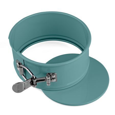 <p><span style="font-size: medium;"><strong>JAMIE OLIVER Комплект от 4бр форми с падащо дъно и пружинен механизъм <br /></strong></span>• <strong>В комплект 4 бр кръгли форми</strong><br />•<strong> Подходяща за малки кръгли печива и сладкиши<br />• Стоманен затягащ механизъм<br />• Падащото дъно прилепва към основата за перфектни резултати<br /></strong>• <strong>Изработени от неръждаема стомана<br /></strong><strong>• Двуслойно безвредно незалепващо покритие <em>QUANTUM II</em><br />• <span style="color: #ff0000;">Без съдържание на PFOA<br /></span></strong>• <strong>За температури до 240° С<br /></strong>• <strong>Размери на 1 бр форма:</strong> Ø 10,8 х 4,8 см (h)<br />• <strong>Размер на опаковката: </strong>24,5 х 24,5 х 5,5 см<br />• <strong>Тегло с опаковката: </strong>0,610 кг<br />• <strong>Цвят:</strong> атлантическо зелено<br />• <span style="color: #ff0000;"><strong><span style="color: #000000;">Подходяща за съдомиялна машина</span></strong><br /></span><strong style="color: #ff0000;"><span style="color: #000000;">Производител: DKB Housеhold / Великобритания</span></strong></p><br />Марка: JAMIE OLIVER <br />Модел: JB 1430<br />Доставка: 2-4 работни дни<br />Гаранция: 2 години
