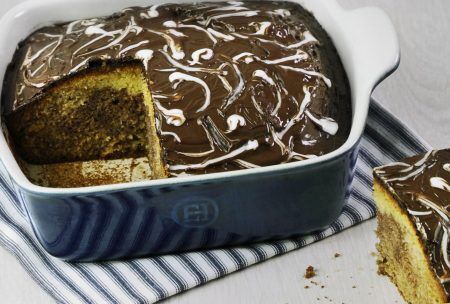 <p><strong>EMILE HENRY Правоъгълна форма за печене "RECTANGULAR DISH FOR 2" </strong><br />• <strong>Ръчно изработена от 100% естествени материали<br />• Устойчива на температури: </strong>- 20º С до + 270º С<strong><br />• Равномерно разпределение на топлината<br />• Задържа топлината на ястието по-дълго от обикновените съдове<br />• Висока устойчивост на надраскване <br /></strong>• <strong>Материал:  <span style="color: #ff0000;">HR® Ceramic (High Resistance) <span style="color: #000000;">/</span></span></strong><span style="color: #ff0000;"><span style="color: #000000;"> Високо устойчива керамика</span></span><strong><span style="color: #ff0000;"><span style="color: #000000;"> / </span><br /><span style="color: #000000;">• Без съдържание на олово, кадмий и никел</span><br /><span style="color: #000000;">• Външен размер вкл.дръжките: </span></span></strong><span style="color: #ff0000;"><span style="color: #000000;">25,5 х 18 х 6,7 см<br /></span></span><span style="color: #ff0000;"><span style="color: #000000;">• <strong>Вместимост:</strong> 1,05 литра</span><br /><span style="color: #000000;"><strong>• Тегло: </strong>0,86 кг</span><br /><span style="color: #000000;">• <strong>Цвят: </strong>бяло и червено</span><br /><span style="color: #000000;">• <strong>Подходяща за: </strong>фурна / микровълнова фурна / фризер / съдомиялна машина</span><br /><strong><span style="color: #000000;">Производител: EMILE HENRY / Франция</span></strong></span></p><br />Марка: Emile Henry <br />Модел: EH 9628-36<br />Доставка: 2-4 работни дни<br />Гаранция: 2 години