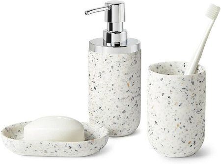<p><span style="font-size: small;"><strong>UMBRA Канистер за аксесоари “JUNIP“ </strong></span>“<br /><span style="font-size: small;"><strong>• </strong></span><strong>Цвят:</strong> сив/бял <br />• <strong>Размер: </strong>7 х 7 х 10,3 cm<br />• <strong>Материал:</strong> смола<br /><strong>Производител: UMBRA / Канада<br /></strong><em><strong>DESIGN: EUGENIE DE LOYNES</strong></em></p><br />Марка: Umbra HK Limited <br />Модел: UMBRA 1014019-1180<br />Доставка: 2-4 работни дни<br />Гаранция: 2 години
