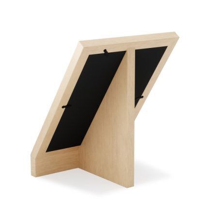 <p><strong>UMBRA Рамка за снимки “PODIUM“ - цвят натурално дърво - 13х18 см.</strong><br /><span><strong>• </strong></span><strong>Цвят:</strong><span> дърво</span><br /><span>• </span><strong>Размер на рамката:</strong><span> 16 x 13 x 26 см</span><br /><span>• </span><strong>Размер на снимката:</strong><span> 13 х 18 см.</span><br /><span>• </span><strong>Размер на опаковката:</strong><span> 19 х 5 х 26 см</span><br /><span>• </span><strong>Тегло:</strong><span> 0,400 кг</span><br /><span>• </span><strong>Материал:</strong><span> Ясен, стъкло</span><br /><strong>Производител: UMBRA / Канада</strong><br /><em><strong>DESIGN: HENRY HUANG</strong></em></p><br />Марка: Umbra HK Limited <br />Модел: UMBRA 1016772-390<br />Доставка: 2-4 работни дни<br />Гаранция: 2 години
