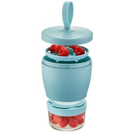 <p><strong><span style="font-size: small;">GEFU Двойна кутия за закуски "FOODIE"</span></strong> <br />• <strong>Голям контейнер: </strong>570 мл. (с тавичка за отцеждане на измити плодове) <br />• <strong>Малък контейнер:</strong> 185 мл. <br /> • <strong>Цвят:</strong> лазурно синьо <br />• <strong>Удобна и практична каишка за лесно пренасяне</strong> <br /> • <strong>Силиконово уплътнение за 100% защита от протичане</strong><br /> • <strong>Размери:</strong> Ø 11,5 см. 23 см. (h) <br /> • <strong>Материал:</strong> Пластмаса, силикон <br />• <strong>Подходящо за почистване в съдомиялна машина</strong> <br /><strong>Производител: GEFU / Германия</strong></p><br />Марка: GEFU - GERMANY <br />Модел: GEFU 12763<br />Доставка: 2-4 работни дни<br />Гаранция: 2 години