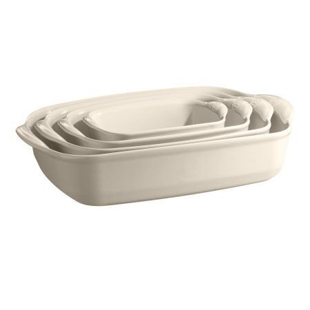<p><strong>EMILE HENRY Керамична провоъгълна тава за печене "RECTANGULAR OVEN DISH"</strong><br />• <strong>Ръчно изработена от 100% естествени материали<br />• Устойчива на температури: </strong>- 20º С до + 270º С<strong><br />• Равномерно разпределение на топлината<br />• Задържа топлината на ястието по-дълго от обикновените съдове<br />• Висока устойчивост на надраскване <br /></strong>• <strong>Материал:  <span style="color: #ff0000;">HR® Ceramic (High Resistance) <span style="color: #000000;">/</span></span></strong><span style="color: #ff0000;"><span style="color: #000000;"> Високо устойчива керамика</span></span><strong><span style="color: #ff0000;"><span style="color: #000000;"> / </span><br />• <span style="color: #000000;">Без съдържание на олово, кадмий и никел</span><br /><span style="color: #000000;">• Външен размер вкл.дръжките: </span></span></strong><span style="color: #ff0000;"><span style="color: #000000;">36,5 х 23,5 х 7,5 см</span></span><span style="color: #ff0000;"><br /><strong><span style="color: #000000;">• Вътрешен размер: </span></strong><span style="color: #000000;">30 х 22 х 6 см<br /></span></span><span style="color: #ff0000;"><span style="color: #000000;">• <strong>Вместимост:</strong> 2,7 литра</span><br /><span style="color: #000000;"><strong>• Тегло: </strong>1,8 кг</span><br /><span style="color: #000000;">• <strong>Цвят: </strong>екрю</span><br /><span style="color: #000000;">• <strong>Подходяща за: </strong>фурна / микровълнова фурна / фризер / съдомиялна машина</span><br /><strong><span style="color: #000000;">Производител: EMILE HENRY / Франция</span></strong></span></p><br />Марка: Emile Henry <br />Модел: EH 9652-02<br />Доставка: 2-4 работни дни<br />Гаранция: 2 години
