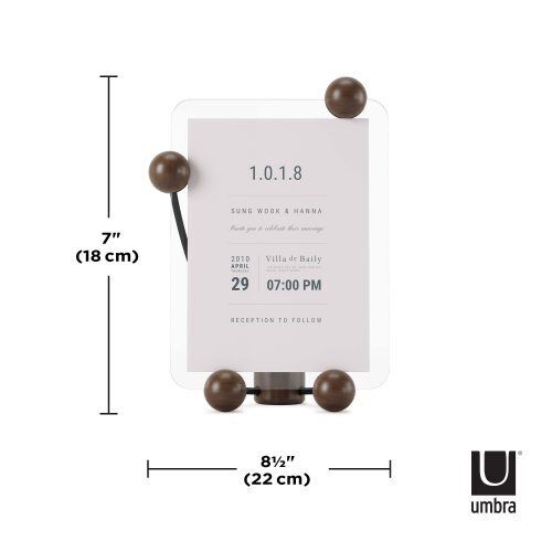 <p><span style="font-size: small;"><strong>UMBRA Рамка за снимки “WOODY“ <br /></strong></span> •<strong> Цвят: </strong>черен / орех<br /> • <strong>Размери:</strong> 22 х 10 х 18 см (ДхШхВ)<br />• <strong>Размер на опаковката:</strong> 17 х 6 х 22 см<br />• <strong>Размер на снимката:</strong> 13 х 18 см<br /> • <strong>Материал: </strong>стъкло, дърво<br /><strong>Производител: UMBRA / Канада </strong><br /><em><strong>DESIGN: SUNG WOOK PARK</strong></em></p><br />Марка: Umbra HK Limited <br />Модел: UMBRA 1015611-048<br />Доставка: 2-4 работни дни<br />Гаранция: 2 години