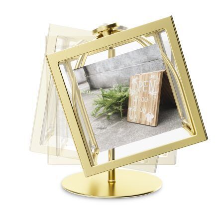<p><span style="font-size: small;"><strong>UMBRA Въртящ се фотодисплей “ROCKER“ - за 4 снимки </strong></span><br /><span style="font-size: small;"><strong>• </strong></span><strong>Цвят: </strong>месинг <br />• <strong>За 4 бр снимки ( 10х10 см)<br /></strong>• <strong>Материал:</strong> метал, стъкло<br />•<strong> Размер: </strong>11 х 11 х 16 см<br />• <strong>Тегло:</strong> 0,800 кг<br /><strong>• Размер на опаковката: </strong>13 х 13 х 21 см<strong><br /></strong><strong>Производител: UMBRA / Канада</strong><em><strong><br />DESIGN: Sung Wook Park</strong></em></p><br />Марка: Umbra HK Limited <br />Модел: UMBRA 1016502-221<br />Доставка: 2-4 работни дни<br />Гаранция: 2 години