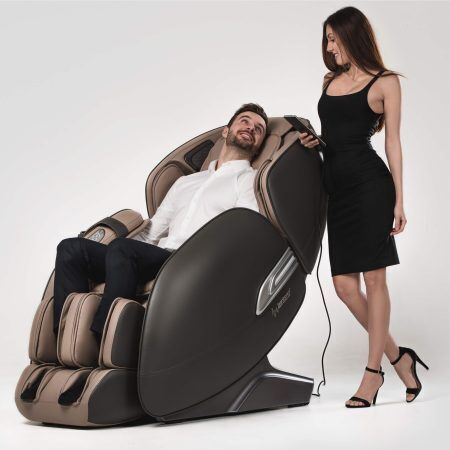 <p><span style="font-size: medium;"><strong>CASADA Масажен стол "Alphasonic II" с антистрес система Braintronics® - цвят сив / черен</strong></span> <br /><span style="text-decoration: underline;"><strong>Технически характеристики:<br /></strong></span><strong>• Размери в изправено положение:</strong> 81 х 119 х 147 см <br /><strong>• Размери в хоризонтално положение: </strong>81 х 92 х 176 см<br /><strong>• Тегло: </strong>96 кг <br /><strong>• Напрежение: </strong>220-240V 50/60 Hz <br /><strong>• Номинална мощност:</strong> 150 W <br /><strong>• Цветове:</strong> черно/ сиво<br /><strong>• Оперативно време:</strong> 20 мин<br /><strong>• Време Braintronics® :</strong> 21 мин<br />• <strong>Дистанционно управление</strong><br /><strong>• Панел за бързо стартиране</strong><br /><strong>• Braintronics® система<br />• Девет автоматични програми</strong></p>
<p><span style="color: #ff0000;"><strong>*HI-FI Слушалките, не са включени в комплекта</strong></span></p>
<p><br /><strong><span style="font-size: small;"><span style="font-size: medium;">Производител: CASADA / Германия </span><br /></span></strong><strong><span style="text-decoration: underline;"><span style="font-size: medium;">Сертификати:</span></span><br /></strong><img src="{{media url="/alphasonic_image16.jpg"}}" alt="" width="130" /></p>
<p><strong>Ръководство за потребителя</strong> ( <span style="color: #ff0000;">Виж. ПРИКАЧЕНИ ФАЙЛОВЕ </span>)</p><br />Марка: CASADA <br />Модел: CMS - 558<br />Доставка: 2-4 работни дни<br />Гаранция: 2 години
