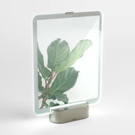 UMBRA Рамка за снимки с LED светлина "GLO" - 20х25см - цвят никел