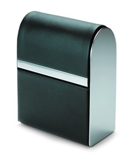 <p><span style="font-size: large;">Комплект за коктейли  GIORGIO - 7 части</span></p>
<p>Материал: <strong>кожа, полирана стомана, магнит</strong></p>
<p>Размер: <strong>13 см (h)</strong></p>
<p><em><strong>Design: Flip Design</strong></em></p><br />Марка: PHILIPPI <br />Модел: PH 128047<br />Доставка: 2-4 работни дни<br />Гаранция: 2 години