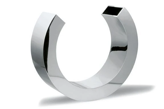 PHILIPPI  Метална ваза “Омега“