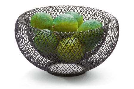 <p><strong><span style="font-size: large;">PHILIPPI Фруктиера “MESH“- S размер <br /></span></strong><strong>• Материал: </strong>стомана, прахово  покритие<br /><strong>• Размери: Ø</strong> 19 см<br /><strong>• Производител: </strong>PHILIPPI / Германия<br /><strong style="font-size: medium;"><em>Design: Flip</em></strong></p><br />Марка: PHILIPPI <br />Модел: PH 153001<br />Доставка: 2-4 работни дни<br />Гаранция: 2 години