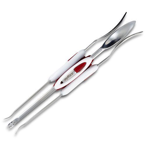 <p><strong>ZYLISS Комплект прибори за морски дарове SEAFOOD </strong><br />• 4 бр прибори + 1 бр държач<br />• За лесно отделяне на месото от черупките на раци, омари, лангусти<br /> • Изработени от неръждаема стомана и висококачествена прастмаса на дръжките <br />• Подходящи за съдомиялна машина<br /><strong>Производител: ZYLISS / Швейцария</strong></p><br />Марка: ZYLISS <br />Модел: ZYLISS 910042<br />Доставка: 2-4 работни дни<br />Гаранция: 2 години