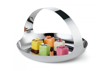 <p><strong><span style="font-size: medium;">Кошничка за сладкиши PETIT</span></strong>
<p><strong>Материал: </strong>полирана неръждамеа стомана
<p><strong>Диаметър:</strong> Ф 26 см
<p><span style="font-size: medium;"><em><strong>Design: Manfred Jostmeier</strong></em></span><br />Марка: PHILIPPI <br />Модел: PH 105004<br />Доставка: 2-4 работни дни<br />Гаранция: 2 години