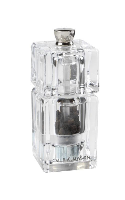 <br /><hr><br /><p><strong>COLE & MASON Мелничка за пипер “MINI CUBE“<br /></strong>• <strong>Височина:</strong> 9 см.<br />• <strong>Материал:</strong> акрил, стомана<br />• <strong>Цвят:</strong> прозрачен<br />• <strong>Механизъм: </strong>закалена въглеродна стомана<br /><strong>• Регулируеми настройки на мелене:</strong> от едро до фино<br />• <strong>Пълна (с черен пипер)<br /></strong>• <strong>Да не се мокри с вода!<br /></strong>•<span style="color: #ff0000; font-size: small;"> <strong>Не използвайте мелничката за различни от черен пипер продукти!!! <br /></strong></span><strong>Производител: Cole&Mason / Англия</strong></p><br />Марка: COLE & MASON <br />Модел: Cole & Mason H 305411<br />Доставка: 2-4 работни дни<br />Гаранция: 2 години