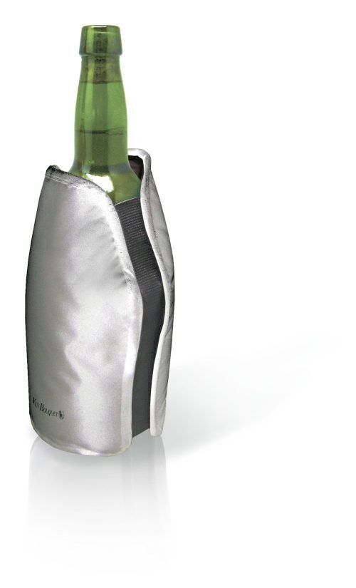 <p><strong><strong>Vin Bouquet </strong>Охладител за бутилки - SILVER<br />• Размери на опаковката: </strong>23.5 x 16 x 2 см.<br /><strong>• Тегло:</strong> 0,490 кг.<br /><strong>• Капацитет: </strong>за 1 бутилка<br /><strong>Производител: Vin Bouquet, Испания</strong></p><br />Марка: Vin Bouquet <br />Модел: VB FIE 051<br />Доставка: 2-4 работни дни<br />Гаранция: 2 години