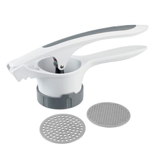 <p>JAMIE OLIVER Преса за картофи с 2 приставки "POTATO RICER"<br />• Материал: приставки от стомана, висококачествена пластмаса<br />• Цвят: бяло / сиво<br />• Размери: 31 х 13,5 х 9 см <br />• Тегло: 0,375 кг<br />• Размери с опаковка: 31,3 х 14,5 х 9,5 см <br />• Използвайте я за смачкване на варени картофи, моркови и други кореноплодни зеленчуци, за да направите гладко, вкусно пюре. <br />• Приставките се сменят лесно, за да изберете между фино и грубо пресоване в зависимост от желания резултат.<br />• Голямата, удобна дръжка гарантира, че с лекота ще преесовате дори и най-твърдите зеленчуци<br />• Подходяща за почистване в съдомиялна машина.</p>
<p>Всеки продукт, създаден под марката "JAMIE OLIVER", е тестван и одобрен <strong>ЛИЧНО</strong> от самия <strong>JAMIE OLIVER</strong>, за да гарантира, че с неговата марка се пускат само <strong>НАЙ - ДОБРИТЕ</strong> продукти.</p><br />Марка: JAMIE OLIVER <br />Модел: JB 1230<br />Доставка: 2-4 работни дни<br />Гаранция: 2 години