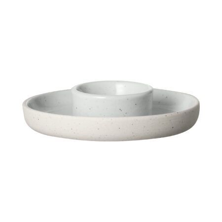 <p><strong>BLOMUS Комплект 2 бр поставки за яйца SABLO<br /> • В комплект:</strong> 2 бр поставки<br /><strong>• Цвят:</strong> <span>светло сив (Cloud) </span><br /><strong>• Размер:</strong> Ø10 х 2,2 см<br /><strong>• Материал:</strong> керамика<br /><strong>• Подходяща за микровълнова фурна</strong><br /><strong>• Подходяща за съдомиялна машина</strong><br /><strong>Производител: BLOMUS / Германия<br /><em>DESIGN: Frederike Martens</em></strong></p><br />Марка: BLOMUS <br />Модел: BLOMUS 64273<br />Доставка: 2-4 работни дни<br />Гаранция: 2 години