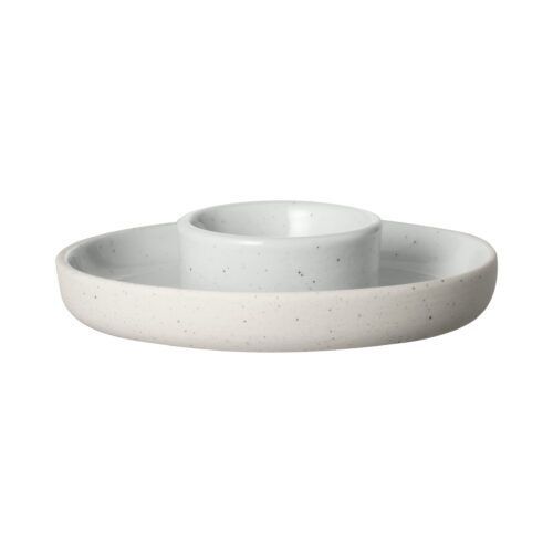 <p><strong>BLOMUS Комплект 2 бр поставки за яйца SABLO<br /> • В комплект:</strong> 2 бр поставки<br /><strong>• Цвят:</strong> <span>светло сив (Cloud) </span><br /><strong>• Размер:</strong> Ø10 х 2,2 см<br /><strong>• Материал:</strong> керамика<br /><strong>• Подходяща за микровълнова фурна</strong><br /><strong>• Подходяща за съдомиялна машина</strong><br /><strong>Производител: BLOMUS / Германия<br /><em>DESIGN: Frederike Martens</em></strong></p><br />Марка: BLOMUS <br />Модел: BLOMUS 64273<br />Доставка: 2-4 работни дни<br />Гаранция: 2 години
