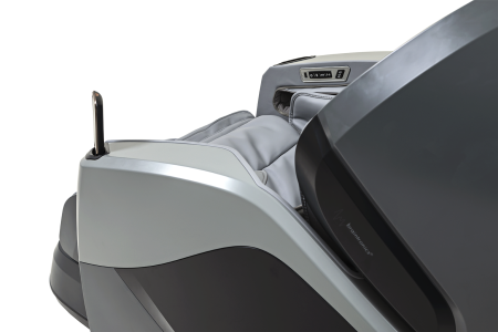 <p><span style="font-size: medium;"><strong>CASADA Масажен стол "AURA" с антистрес система Braintronics® - цвят черен/сив</strong></span> <br /><span style="text-decoration: underline;"><strong>Технически характеристики:<br /></strong></span><strong>• Размери в изправено положение:</strong> 155 х 81 х 122 см <br /><strong>• Размери в хоризонтално положение: </strong>202 х 81 х 102 см<br /><strong>• Тегло: </strong>111 кг <br /><strong>• Напрежение: </strong>220-240V 50/60 Hz <br /><strong>• Номинална мощност:</strong> 250 W <br /><strong>• Цвят:</strong> бяло/ сиво<br /><strong>• Оперативно време:</strong> 20 мин<br /><strong>• Време Braintronics® :</strong> 21 мин<br />• <strong>Дистанционно управление</strong><br /><strong>• Панел за бързо стартиране</strong><br /><strong>• Braintronics® система<br />• Таймер: </strong>5 ÷ 40 минути<br />• <strong>Брой масажни ролки на гърба:</strong> 4 ( Smart 4D с нагряване)<br />• <strong>Брой масажни ролки на стъпалото:</strong> 6<br />• <strong>Брой автоматични програми:</strong> 16<br /><strong>• Брой индивидуални програми: </strong>23<br />• <strong>Индивидуални настройки за масаж<br />• Вибрационене масаж<br />• Свързване на смартфон ( Bluetooth)<br />• Вградени високоговорители<br />• Максимално тегло на потребителя: </strong>120 кг<strong><br />• Максимална височина на потребителя:</strong> 200 см<strong><br />• Гаранция: 24 месеца<br />• Опция (срещу заплащане) за удължена 5 годишна гаранция<br /></strong></p>
<p><span style="color: #ff0000;"><strong><br />*HI-FI Слушалките, не са включени в комплекта</strong></span></p>
<p><br /><strong><span style="font-size: small;"><span style="font-size: medium;">Производител: CASADA / Германия </span><br /></span></strong><strong><span style="text-decoration: underline;"><span style="font-size: medium;"><br />Сертификати:</span></span><br /></strong><img src="{{media url="/alphasonic_image16.jpg"}}" alt="" width="130" /><br /><br /><br /><span><strong>Ръководство за потребителя</strong> ( </span><span style="color: #ff0000;"><strong>Виж. ПРИКАЧЕНИ ФАЙЛОВЕ </strong></span><span>)</span></p><br />Марка: CASADA <br />Модел: CMS - 553<br />Доставка: 2-4 работни дни<br />Гаранция: 2 години