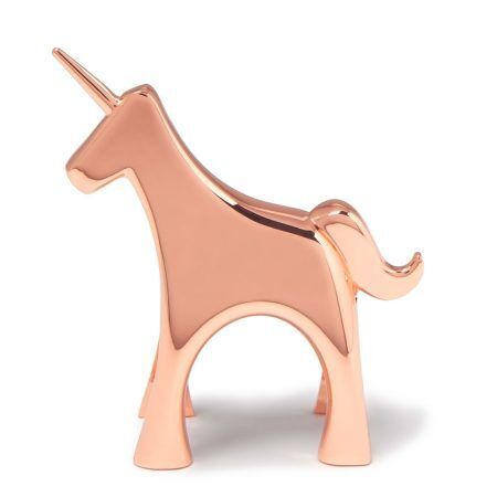 <p><strong>UMBRA Поставка за пръстени “ANIGRAM UNICORN“ - еднорог  <br /></strong><strong>• Цвят: </strong>мед<br />• <strong>Размери: </strong>7 х 3 х 8 см<br />• <strong>Материал: </strong>Метал<br /><strong>Производител: UMBRA / Канада<br /></strong><strong><em>Design: Sung wook Park</em></strong></p><br />Марка: Umbra HK Limited <br />Модел: UMBRA 1012672-880<br />Доставка: 2-4 работни дни<br />Гаранция: 2 години