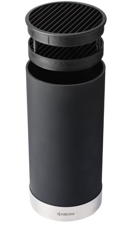 <p><strong><span style="color: #000000;">KYOCERA Комплект 4бр керамични ножове серия "GEN"+ блок за съхранение</span><br /></strong><span style="color: #000000;">– Керамичен нож Kyocera FK-140 WH-BK - 1бр</span><br /><span style="color: #000000;">– Керамичен нож Kyocera FK-130 WH-BK - 1бр</span><br /><span style="color: #000000;">– Керамичен нож Kyocera FK-110 WH-BK - 1бр</span><br /><span style="color: #000000;">– Керамичен нож Kyocera FK-075 WH-BK - 1бр</span><br /><span style="color: #000000;">– Блок за съхранение на ножове Kyocera - 1бр</span><br /><span style="color: #000000;"><strong>• Бяло острие, черна дръжка</strong></span><br /><span style="color: #000000;"><strong>• Материал острие: </strong>циркониева керамика</span><strong><br /><span style="color: #000000;">• Материал дръжка: </span></strong><span style="color: #000000;">пластмаса<strong><br />• Изключително остри </strong></span><br /><span style="color: #000000;"><strong>• С ергономични дръжки  </strong></span><br /><span style="color: #000000;"><strong>• Не използвайте за рязане на твърди или замразени храни</strong></span><br /><span style="color: #000000;"><strong>Нож с керамично острие Kyocera FK-140WH-BK:<br /></strong>* Дължина на острието: 14 см</span><br /><span style="color: #000000;"><strong>Нож с керамично острие Kyocera FK-130WH-BK:<br /></strong>* Дължина на острието: 13 см</span><br /><span style="color: #000000;"><strong>Нож с керамично острие Kyocera FK-110WH-BK<br /></strong>* Дължина на острието: 11 см</span><br /><span style="color: #000000;"><strong>Нож с керамично острие Kyocera FK-075WH-BK<br /></strong>* Дължина на острието: 7,5 см</span><br /><span style="color: #000000;"><strong>Блок за съхранение на ножове:<br /></strong>* Височина: 22,5 см</span><br /><span style="color: #000000;">* Диаметър: Ø 11 см</span><br /><span style="color: #000000;">* Цвят : черен / инокс</span><br /><span style="color: #000000;"><strong>Подходящи за съдомиялна машина.<br /></strong><strong style="font-size: small;">Производител: KYOCERA / Япония</strong></span></p>
<p><strong style="font-size: small;"><br /><br /></strong></p><br />Марка: KYOCERA <br />Модел: Kyocera KB-RD BK 4KN FK<br />Доставка: 2-4 работни дни<br />Гаранция: 2 години