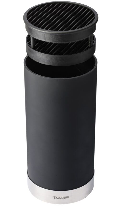 <p><strong><span style="color: #000000;">KYOCERA Комплект 4бр керамични ножове серия "GEN"+ блок за съхранение</span><br /></strong><span style="color: #000000;">– Керамичен нож Kyocera FK-140 WH-BK - 1бр</span><br /><span style="color: #000000;">– Керамичен нож Kyocera FK-130 WH-BK - 1бр</span><br /><span style="color: #000000;">– Керамичен нож Kyocera FK-110 WH-BK - 1бр</span><br /><span style="color: #000000;">– Керамичен нож Kyocera FK-075 WH-BK - 1бр</span><br /><span style="color: #000000;">– Блок за съхранение на ножове Kyocera - 1бр</span><br /><span style="color: #000000;"><strong>• Бяло острие, черна дръжка</strong></span><br /><span style="color: #000000;"><strong>• Материал острие: </strong>циркониева керамика</span><strong><br /><span style="color: #000000;">• Материал дръжка: </span></strong><span style="color: #000000;">пластмаса<strong><br />• Изключително остри </strong></span><br /><span style="color: #000000;"><strong>• С ергономични дръжки  </strong></span><br /><span style="color: #000000;"><strong>• Не използвайте за рязане на твърди или замразени храни</strong></span><br /><span style="color: #000000;"><strong>Нож с керамично острие Kyocera FK-140WH-BK:<br /></strong>* Дължина на острието: 14 см</span><br /><span style="color: #000000;"><strong>Нож с керамично острие Kyocera FK-130WH-BK:<br /></strong>* Дължина на острието: 13 см</span><br /><span style="color: #000000;"><strong>Нож с керамично острие Kyocera FK-110WH-BK<br /></strong>* Дължина на острието: 11 см</span><br /><span style="color: #000000;"><strong>Нож с керамично острие Kyocera FK-075WH-BK<br /></strong>* Дължина на острието: 7,5 см</span><br /><span style="color: #000000;"><strong>Блок за съхранение на ножове:<br /></strong>* Височина: 22,5 см</span><br /><span style="color: #000000;">* Диаметър: Ø 11 см</span><br /><span style="color: #000000;">* Цвят : черен / инокс</span><br /><span style="color: #000000;"><strong>Подходящи за съдомиялна машина.<br /></strong><strong style="font-size: small;">Производител: KYOCERA / Япония</strong></span></p>
<p><strong style="font-size: small;"><br /><br /></strong></p><br />Марка: KYOCERA <br />Модел: Kyocera KB-RD BK 4KN FK<br />Доставка: 2-4 работни дни<br />Гаранция: 2 години