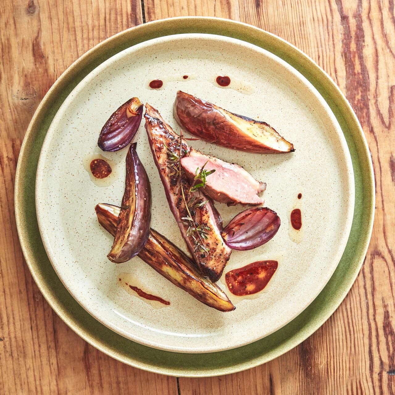 EMILE HENRY Керамична чиния Ø 21 – цвят зелен / екрю