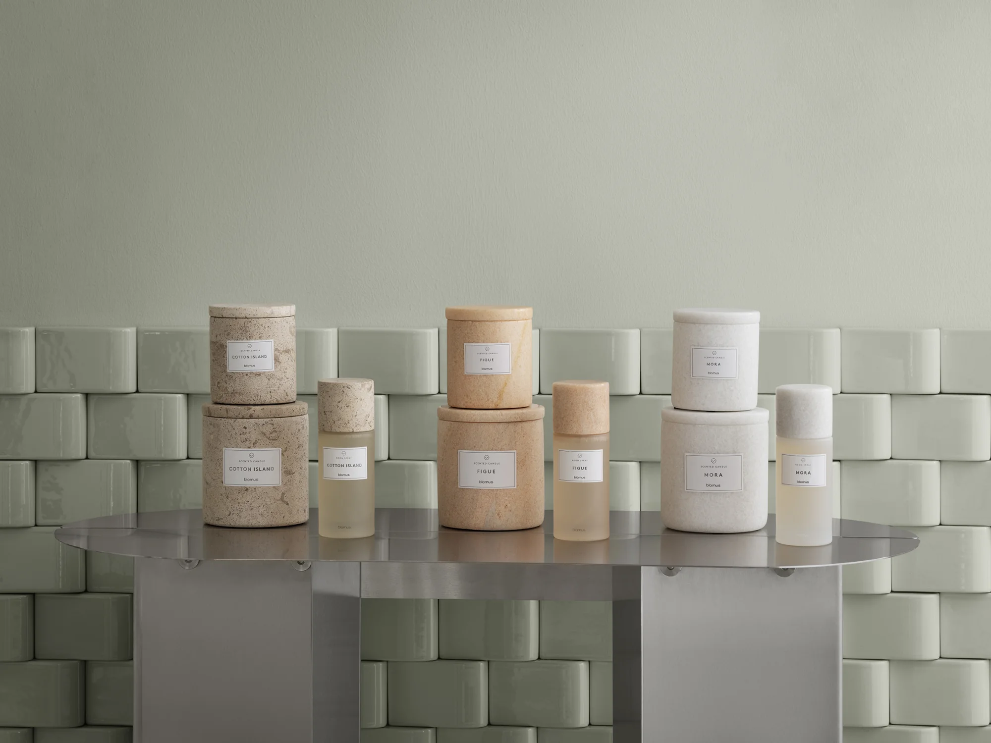 BLOMUS Ароматна свещ FRABLI размер S – цвят Moonbeam – аромат Mora