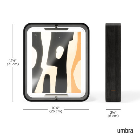 <p><strong>UMBRA Рамка за снимки “BELLWOOD“- 20х25 см </strong><br /><span><strong>• </strong></span><strong>Цвят:</strong><span> черен<br />• <strong>Двустранна, могат да се сложат две снимки<br />• Свободно стояща<br />• За портретно или пейзажно изображение<br />• Изображението може да се върти на 360 °</strong></span><br /><span>• </span><strong>Размер на рамката:</strong><span> 26 x 6 x 31 см</span><br /><span>• </span><strong>Размер на снимката:</strong><span> 20 х 25 см.</span><br /><span>• </span><strong>Размер на опаковката:</strong><span> 27 х 7 х 32 см</span><br /><span>• </span><strong>Тегло:</strong><span> 1,260 кг</span><br /><span>• </span><strong>Материал:</strong><span> бук, стъкло, стомана</span><br /><strong>Производител: UMBRA / Канада</strong><br /><em><strong>DESIGN: MATT CARR</strong></em></p><br />Марка: Umbra HK Limited <br />Модел: UMBRA 1022486-040<br />Доставка: 2-4 работни дни<br />Гаранция: 2 години