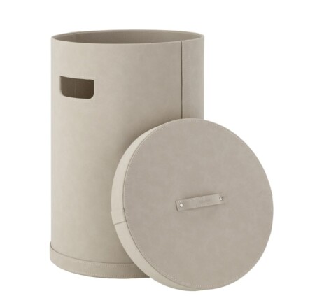 <p><span style="font-size: small;"><strong>BLOMUS Кош за пране “SAHLA“, размер М </strong></span><br />• <strong>Размер:</strong> Ø 35 см<br /> • <strong>Височина: </strong>51 см<br /><strong>• Цвят:</strong> опушено бежово (Nomad) <br /><strong>• Вместимост: </strong>50 литра<br /> •<strong> Материал:</strong> изкуствена кожа<br /><strong>• Производител:</strong> BLOMUS, Германия <br /><em><strong>DESIGN:</strong> <strong>Studio blomus</strong></em></p><br />Марка: BLOMUS <br />Модел: BLOMUS 67226<br />Доставка: 2-4 работни дни<br />Гаранция: 2 години