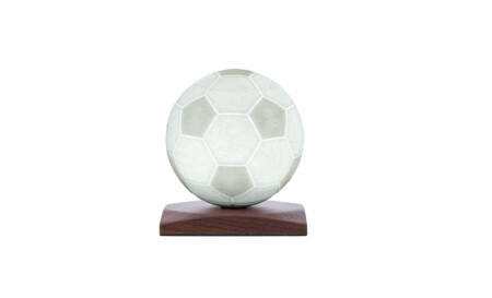<p><strong>GINGKO Въртяща се смарт лампа “FootballSpin“</strong><br /><strong>• Семпъл и елегантен дизайн</strong><br /><strong>• Захранване:</strong><span> литиево - йонна батерия 1000 mAh</span><br /><strong>• Живот на батерията:</strong><span> около 6 часа</span><br /><strong>• Входяща мошност:</strong><span> DC 5 V, 0,5 A</span><br /><strong>• Височина: </strong><span>13</span><span> см.<br /></span><strong>• Диаметър на топката:</strong><span> Ø </span><span>12 см.</span><br /><strong>• Материал:</strong><span> основа от орех, PLA 3D принтирана луна<br /></span><strong>• Тегло:</strong><span> 0,283 кг.</span><br /><strong>• Тегло с опаковка:</strong><span> 0,320 кг.</span><br /><strong>• Цветна температура:</strong><span> 2900 ~ 3100K</span><br /><strong>• Светлинен поток:</strong><span> 160 - 1700 lm (в зависимост от избраната светлина)</span><span><br /><strong>• Мощност: </strong>1,6 W<br /><strong>• Дистанционно управление</strong><br /></span><strong>• Опаковано в красива подаръчна кутия<br /></strong><strong>Производител: GINGKO DESIGN/ Англия</strong></p>
<ol> </ol><br />Марка: Gingko Design <br />Модел: Gingko G066M-WT<br />Доставка: 2-4 работни дни<br />Гаранция: 2 години