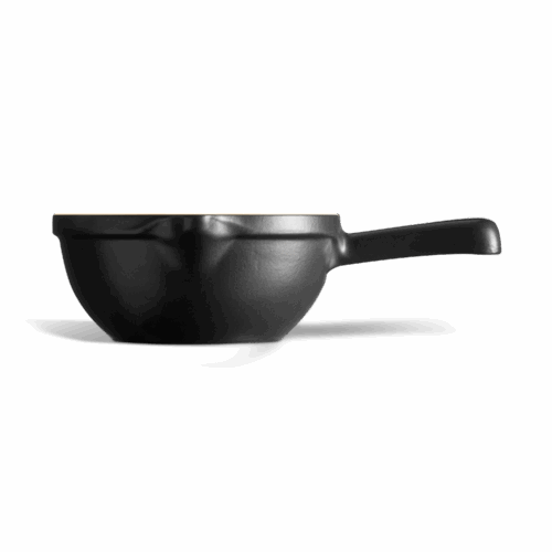 <p><strong>EMILE HENRY Керамичен съд за сос "BBQ POT" </strong> <br />• <strong>Ръчно изработен от 100% естествени материали<br />• Устойчив на температури: </strong>- 20º С до + 290º С<strong><br />• Равномерно разпределение на топлината<br />• Задържа топлината на ястието по-дълго от обикновените съдове<br />• Висока устойчивост на надраскване <br /></strong>• <strong>Материал: <span style="color: #ff0000;">BBQ Ceramic</span></strong><br />• <strong>Външен размер вкл.дръжките:</strong> 28 х 19,5 х 8 см (ДхШхВ)<br />• <strong>Вместимост: </strong>1,1 литра <br />• <strong>Тегло:</strong> 0,8 кг<br />• <strong>Цвят: </strong>трюфел<br /><strong>• Подходящ за: </strong>барбекю (газ или на дървени въглища)/фурна / микровълнова фурна / фризер / съдомиялна машина<br /><strong>Производител: EMILE HENRY / Франция</strong></p><br />Марка: Emile Henry <br />Модел: EH 2902-71<br />Доставка: 2-4 работни дни<br />Гаранция: 2 години