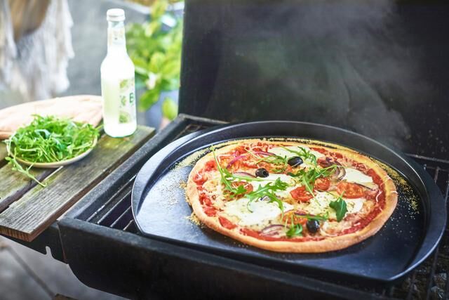 EMILE HENRY Плоча за пица „BBQ Pizza Station“  – цвят трюфел