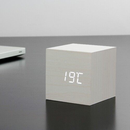 <p><strong>GINGKO Часовник/термометър “CUBE“ - бяло дърво с бели цифри</strong><br /><strong>• Показва последователно час, дата и температура</strong><br /><strong>• Настройка за активиране чрез звук или постоянно включен дисплей<br /></strong><strong>• Настройка на алармата с интелигентна функция за дрямка<br /></strong><strong>• Възможност за настройка на алармата за 5 или 7 дни<br /></strong><strong>• Автоматична димер функция:</strong><span> дисплеят ще се затъмни автоматично на 2/3 между 21,00 - 7,00 часа</span><br /><strong>• Избор на формат на часа:</strong><span> 12/24 часа</span><br /><strong>• Избор на формат на температурата:</strong><span> Целзий/Фаренхай<br /><strong>• Захранване:</strong> 5V - 500 mA (включен захранващ кабел)</span><br /><strong>• Захранване:</strong><span> 3хААА (не са включени в комплекта)<br /></span><strong>• Материал:</strong><span> дърво</span><br /><strong>• Цвят на часовника:</strong><span> бял<br /><strong>• Цвят на цифрите:</strong> бял</span><br /><strong>• Размери:</strong><span> 6,8 х 6,8 х 6,8 см. </span><br /><strong>• Тегло на продукта:</strong><span> 0,120 кг</span><br /><strong>• Тегло с опаковката:</strong><span> 0,150 кг. </span><br /><strong>Производител: GINGKO DESIGN/ Англия</strong></p><br />Марка: Gingko Design <br />Модел: Gingko GK08W13<br />Доставка: 2-4 работни дни<br />Гаранция: 2 години