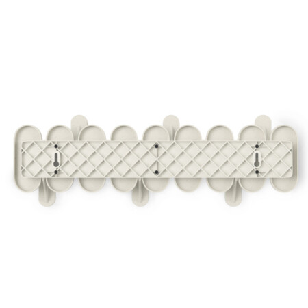 <p><strong>UMBRA Закачалка за стена с 6 бр. закачалки “TEMPO“ - цвят пясък</strong><br /><strong>• </strong><strong>Цвят:</strong> пясък<br /><strong>• 6 бр. кукички /закачалки/ </strong><br /><strong>• Монтаж на стена (с включени елементи)<br />• Материал:</strong> ABS пластмаса<br /><strong>• Размер:</strong> 47 x 16 x 6 cм<br /><strong>• Тегло:</strong> 0,540 кг<br /><strong>• Обща товароносимост: </strong>13,6 кг.<br /><strong>• Товароносимост на 1 кука:</strong> 2,3 кг.<br /><strong>Производител: UMBRA / Канада<br /><em><strong>DESIGN: <strong><em>SANG WOOK PARK<br /></em></strong></strong></em></strong></p><br />Марка: Umbra HK Limited <br />Модел: UMBRA 1022941-1313<br />Доставка: 2-4 работни дни<br />Гаранция: 2 години