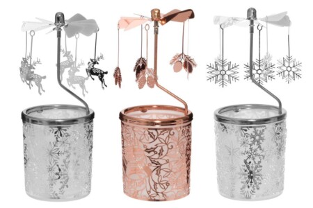 <p><strong>WINTERIA Свещник каросел / въртележка "Снежинки" </strong><br /><strong>• Материал:</strong><span> матирано стъкло, метал<br /><strong>• За 1 бр чаена свещ</strong></span><br /><strong>• Размери:</strong><span> 6,5 х 6,5 х 16 см.<br /></span><strong>• Тегло: </strong><span>0,160 кг.<br /><strong>• Цвят:</strong> сребрист<br /><strong>• Елегантна стъклена основа с релефни снежинки</strong><br /><strong>• Метален карусел с висящи снежинки</strong><br /><strong>• Не са нужни заранване или батерии</strong><br /><strong>• Работи чрез топлината на запалената свещ<br />• Ръчно почистване</strong><br /></span><strong>Производител: Tammer Brands/ Финландия</strong></p><br />Марка: WINTERIA <br />Модел: TB Winteria 641605<br />Доставка: 2-4 работни дни<br />Гаранция: 2 години